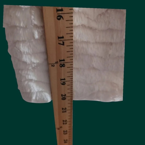 Widgeon faux fur vest with hood & zip closure size medium ivory color - Picture 6 of 12